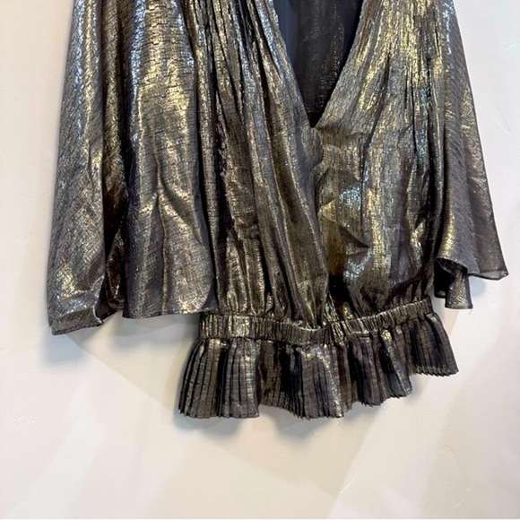 RAMY BROOK Tonya gold Metallic V Neck Top Blouse - Picture 4 of 9